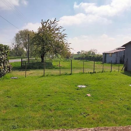 Ferme De L'Etang - Gite Epuisay Extérieur photo